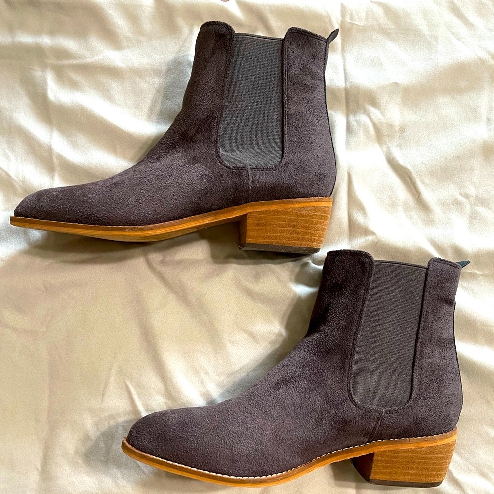 Micro suede Chelsea boots